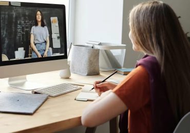 How to Become a Tutor Online